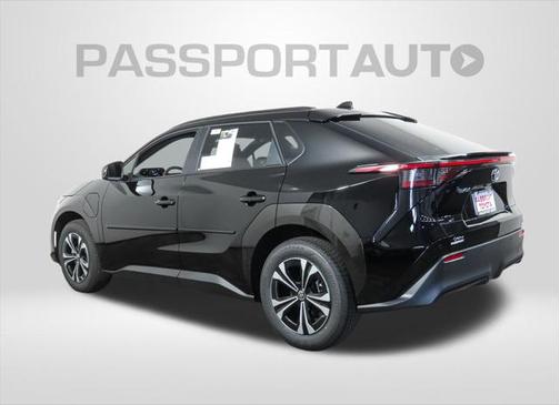 2025 Toyota bZ4X XLE