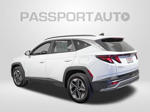 Serenity White Pearl 2025 Hyundai TUCSON SEL