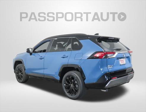 2025 Toyota RAV4 Hybrid SE
