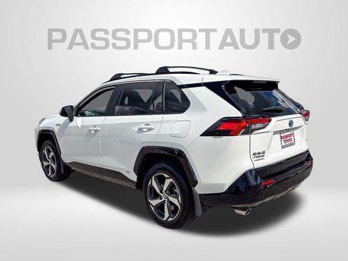 2024 Toyota RAV4 Prime SE