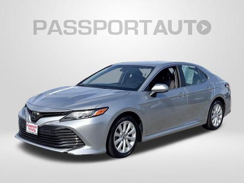 Celestial Silver Metallic 2018 Toyota Camry LE