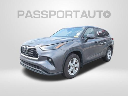 2023 Toyota Highlander LE