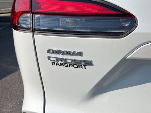 Wind Chill Pearl 2026 Toyota Corolla Cross XLE