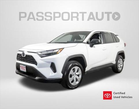 2024 Toyota RAV4 LE