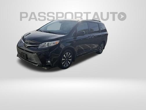 2020 Toyota Sienna XLE