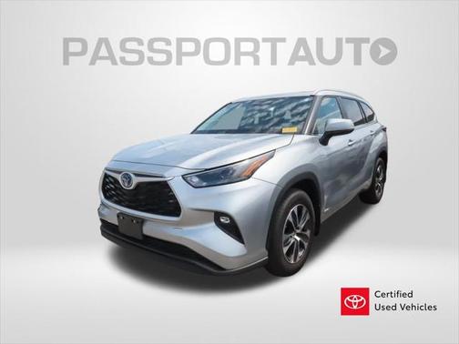 2024 Toyota Highlander Hybrid XLE