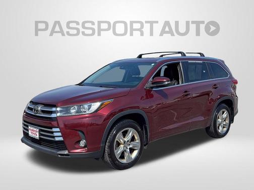 Ooh La La Rouge Mica 2017 Toyota Highlander Limited