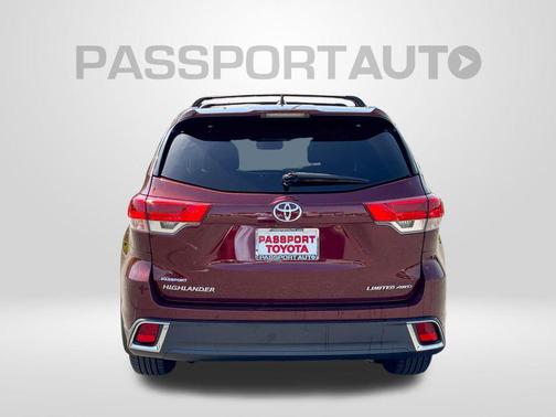 Ooh La La Rouge Mica 2017 Toyota Highlander Limited