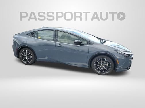 2024 Toyota Prius XLE