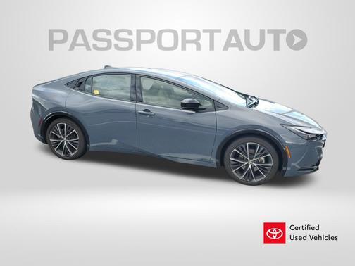 2024 Toyota Prius XLE