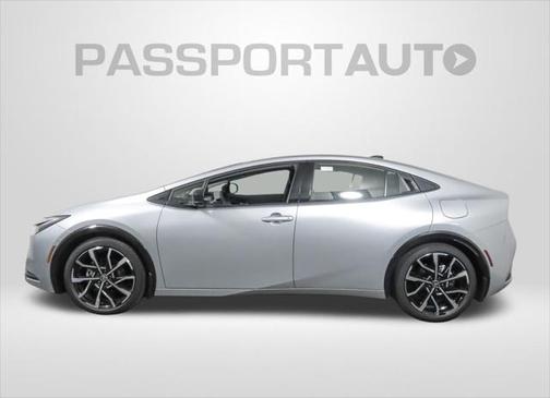 2025 Toyota Prius L