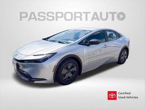 2024 Toyota Prius LE