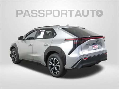 2025 Toyota bZ4X XLE