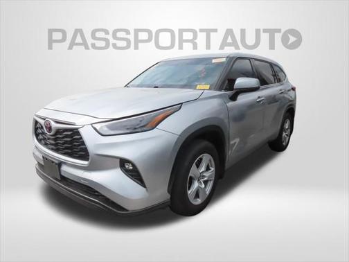 2022 Toyota Highlander LE