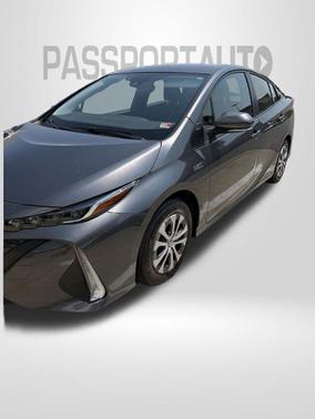 Magnetic Gray Metallic 2022 Toyota Prius Prime LE