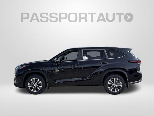 2025 Toyota Highlander XLE