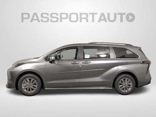 2026 Toyota Sienna LE