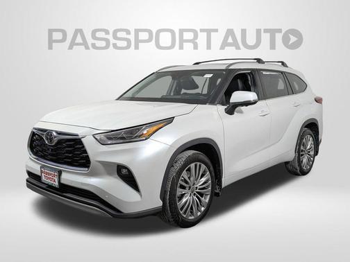 2023 Toyota Highlander Platinum