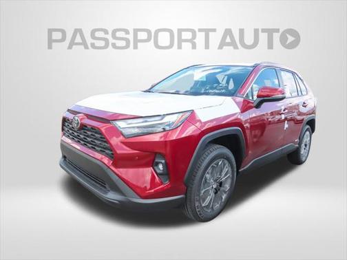 2025 Toyota RAV4 Hybrid XLE Premium