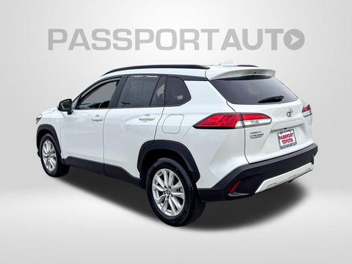 2024 Toyota Corolla Cross LE