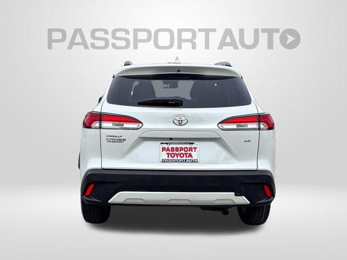 2024 Toyota Corolla Cross LE