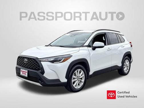 2024 Toyota Corolla Cross LE