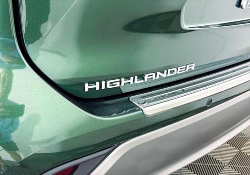 2025 Toyota Highlander Platinum