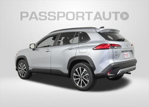 2025 Toyota Corolla Cross XLE