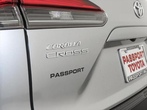 2025 Toyota Corolla Cross XLE