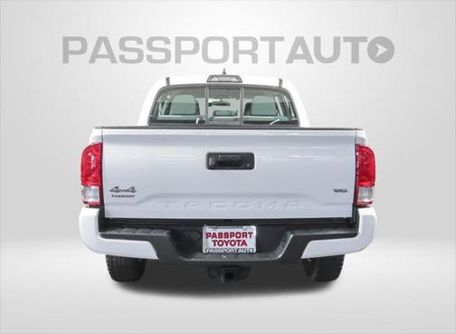 2017 Toyota Tacoma SR