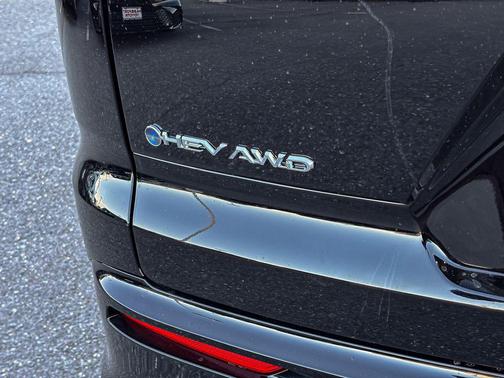 2025 Toyota Crown Signia XLE