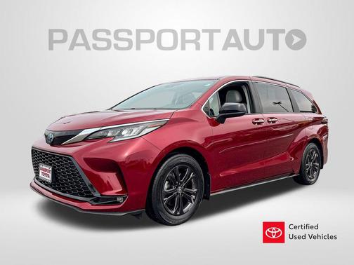 2024 Toyota Sienna XSE 7 Passenger