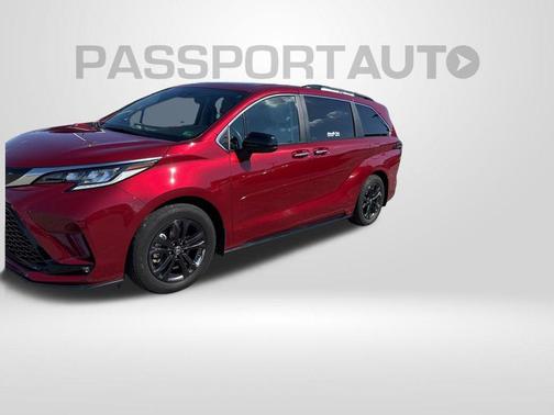 2024 Toyota Sienna XSE 7 Passenger
