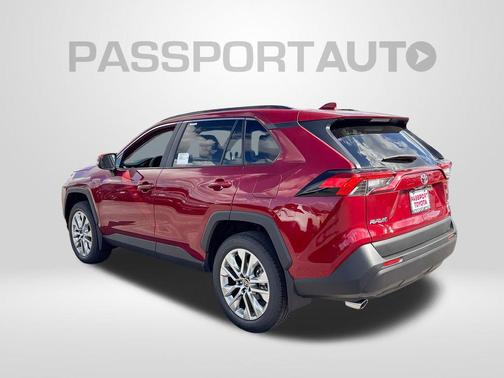 2025 Toyota RAV4 XLE Premium