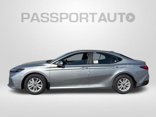 01j9 2026 Toyota Camry LE