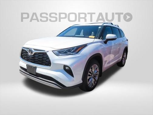 2025 Toyota Highlander Platinum
