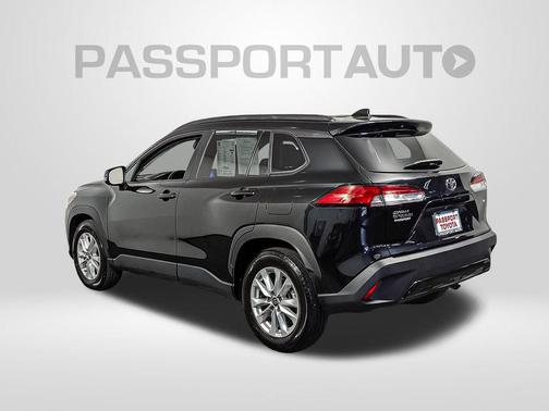 2024 Toyota Corolla Cross LE