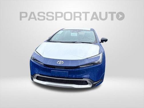 2025 Toyota Prius L