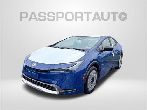 2025 Toyota Prius L
