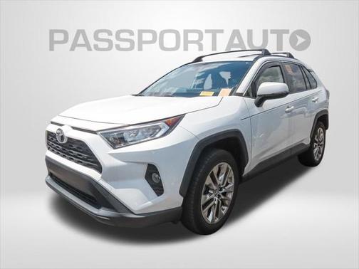 2019 Toyota RAV4 XLE Premium
