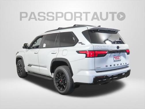 2025 Toyota Sequoia Platinum