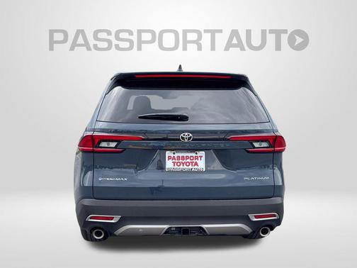 01l6 2026 Toyota Grand Highlander Hybrid Platinum MAX