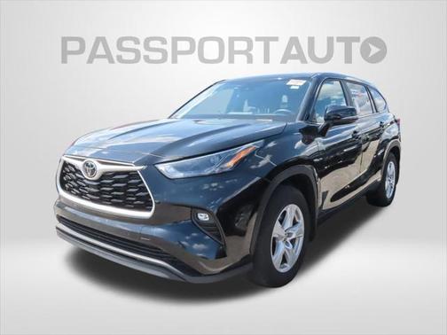 2023 Toyota Highlander LE