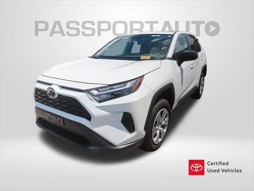 2024 Toyota RAV4 LE