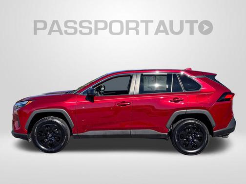 2023 Toyota RAV4 LE