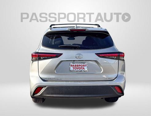 2025 Toyota Highlander XLE