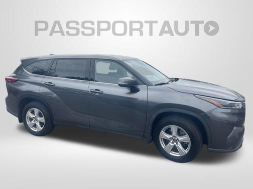 2021 Toyota Highlander LE