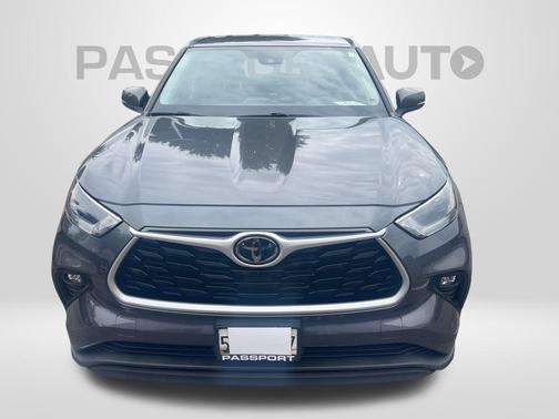 2021 Toyota Highlander LE