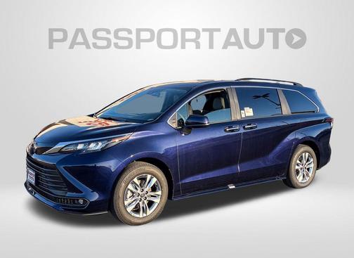 2025 Toyota Sienna XLE