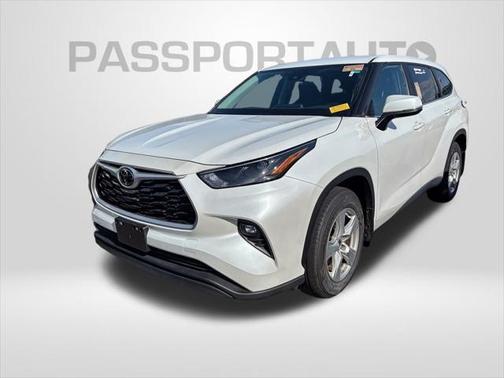 2023 Toyota Highlander LE
